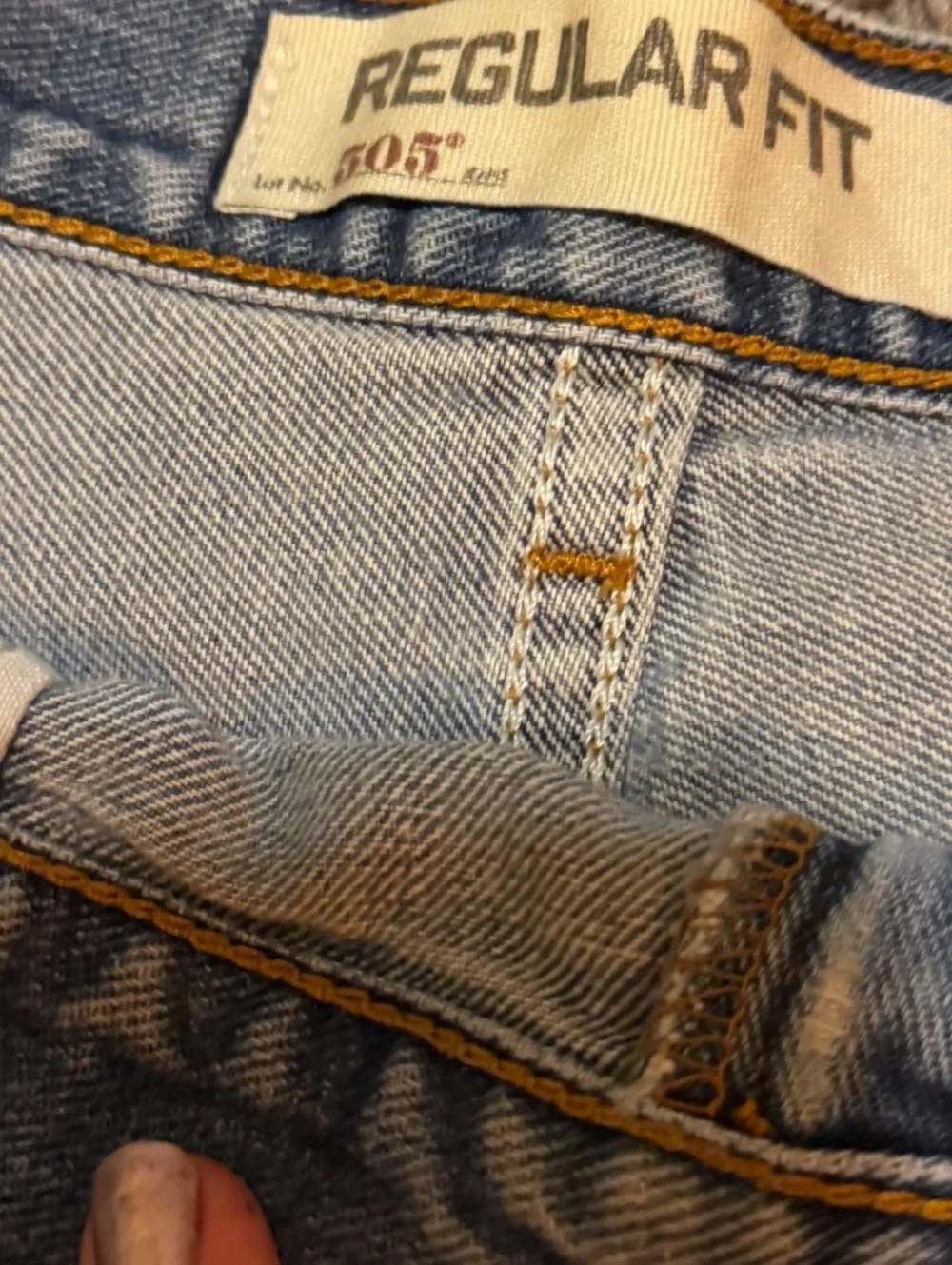 Vintage Levi’s 505 Size 34 Blue Denim Cutoff Shorts Raw Hem